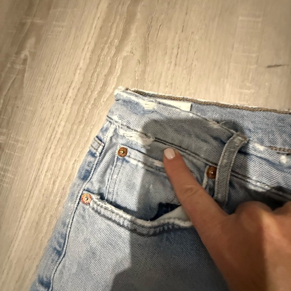 Agolde Riley Cropped Jeans - Picture 3 of 7